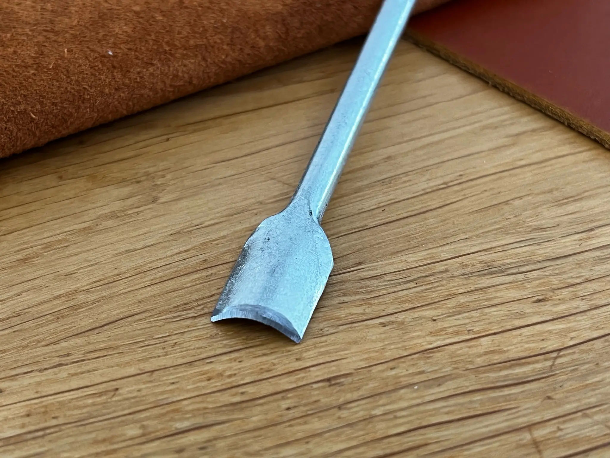 Ovaler Endeisen, 10 mm.
