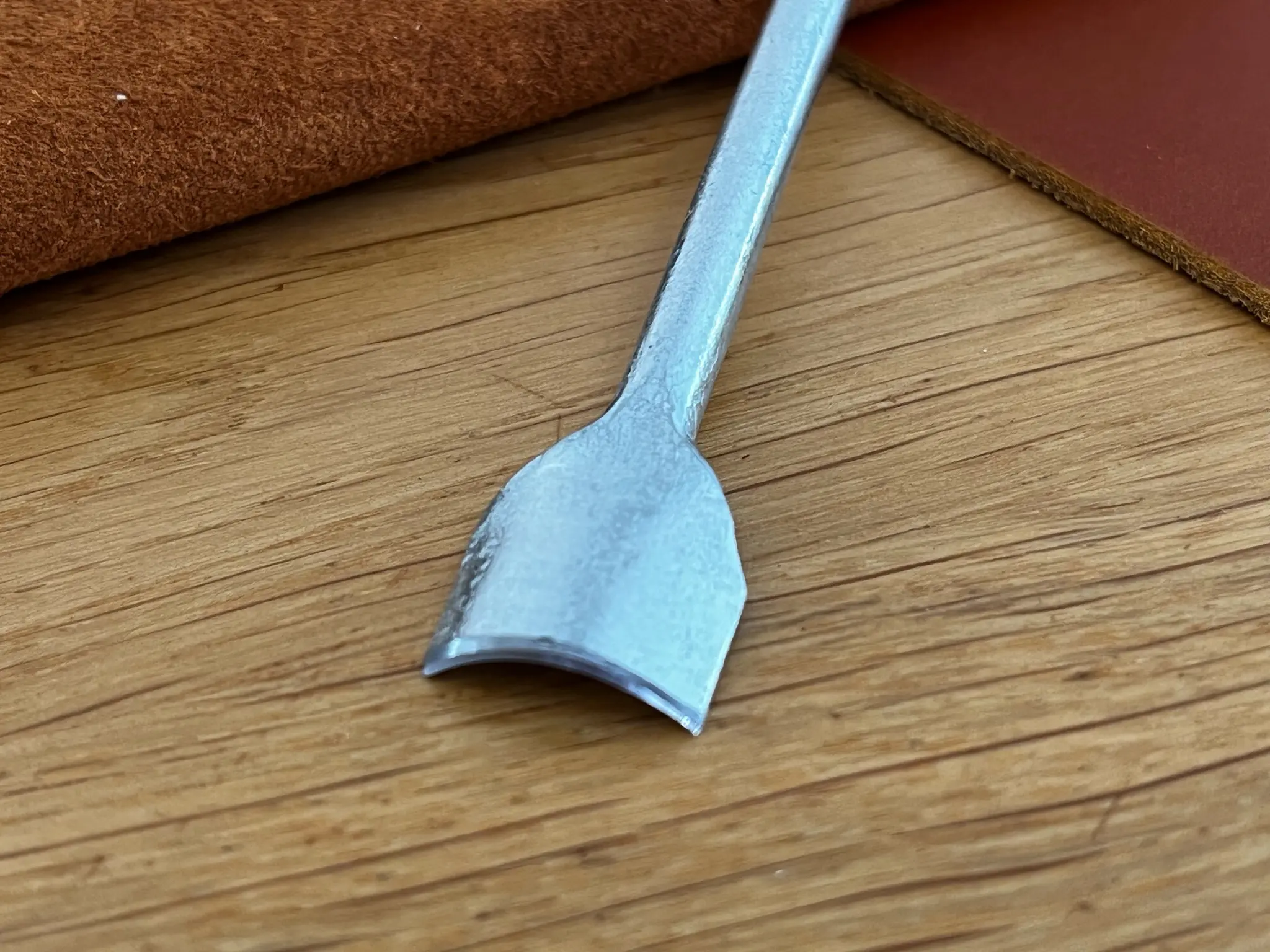Ovaler Endeisen, 15 mm.