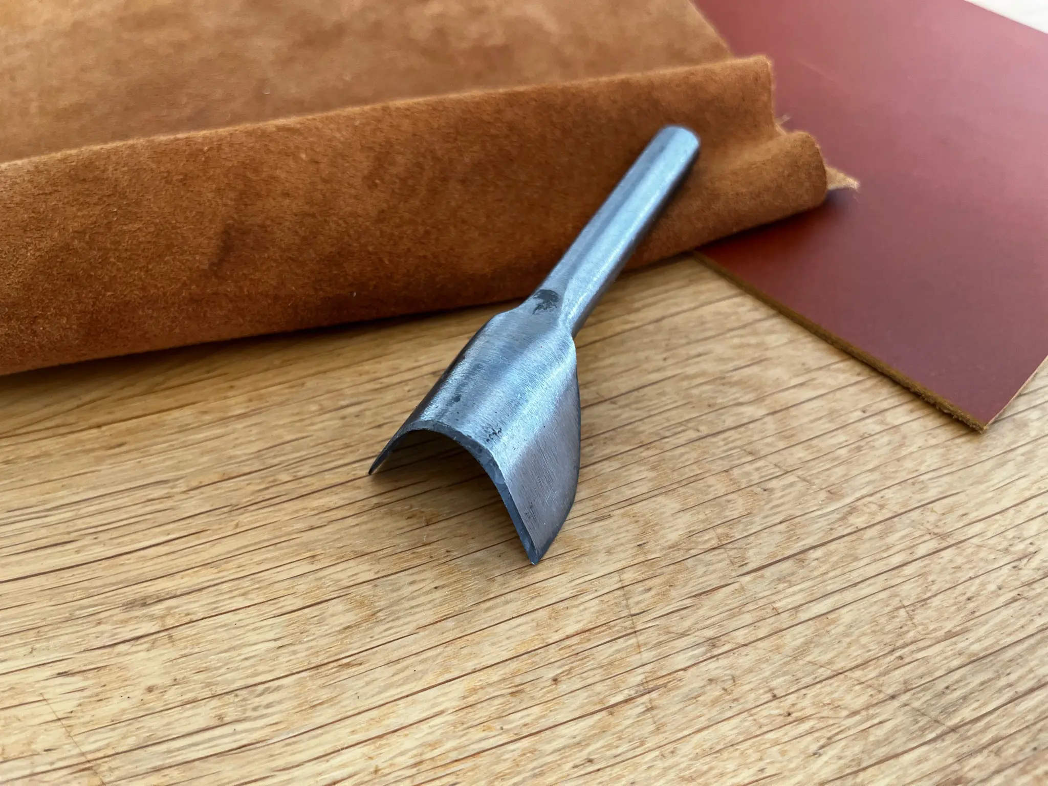 V-förmiger Endeisen, 30 mm.