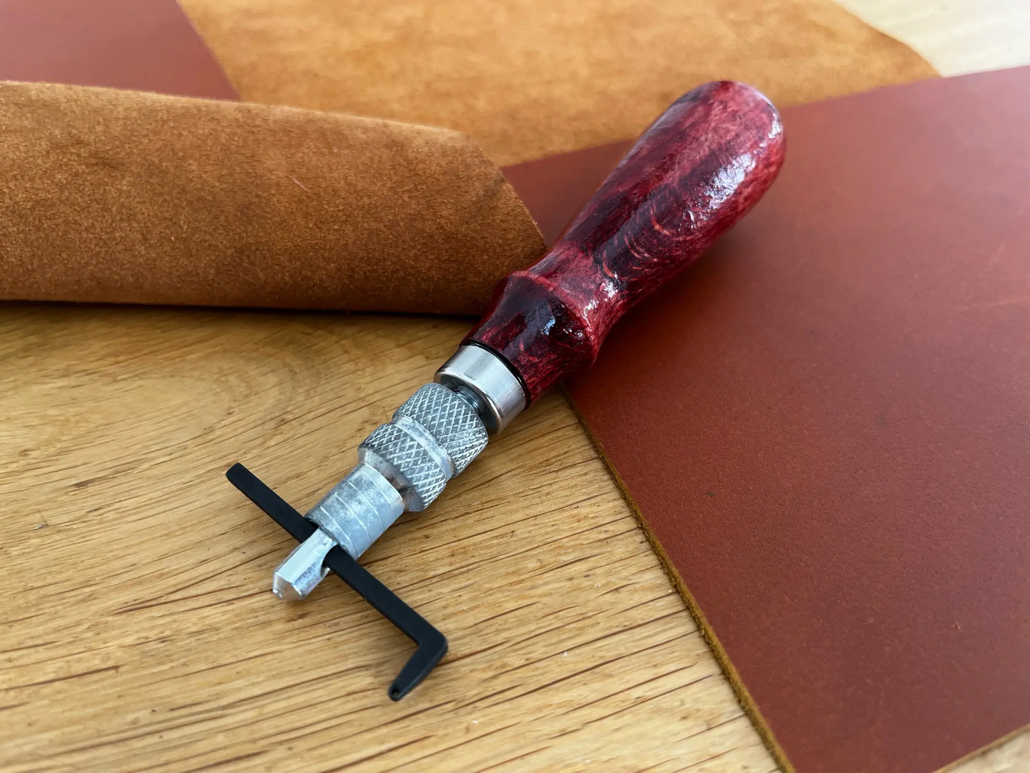 Verstellbarer Rillenschneider